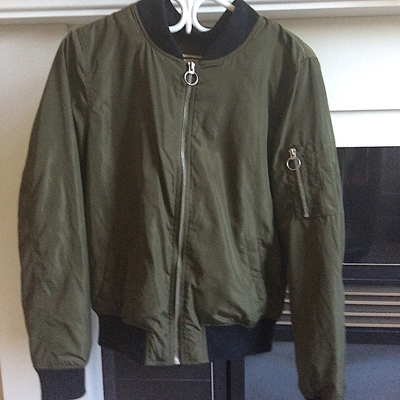 green garage bomber jacket - Picture 2 of 3